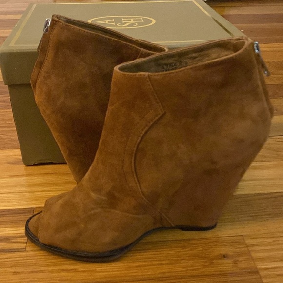 Ash Women’s Brown Wedge Open Toe Heels With Fringe Size 37 - Picture 7 of 10